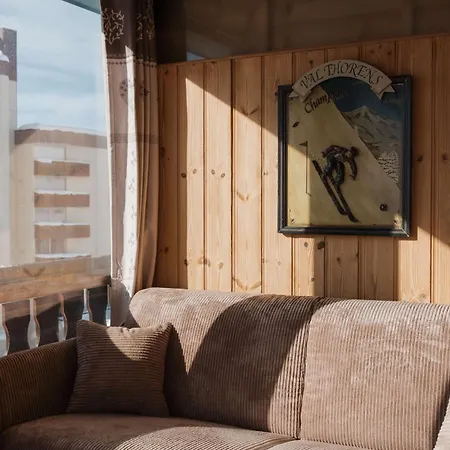 In And Out Bright Alpine Flat With Mountain View Val Thorens